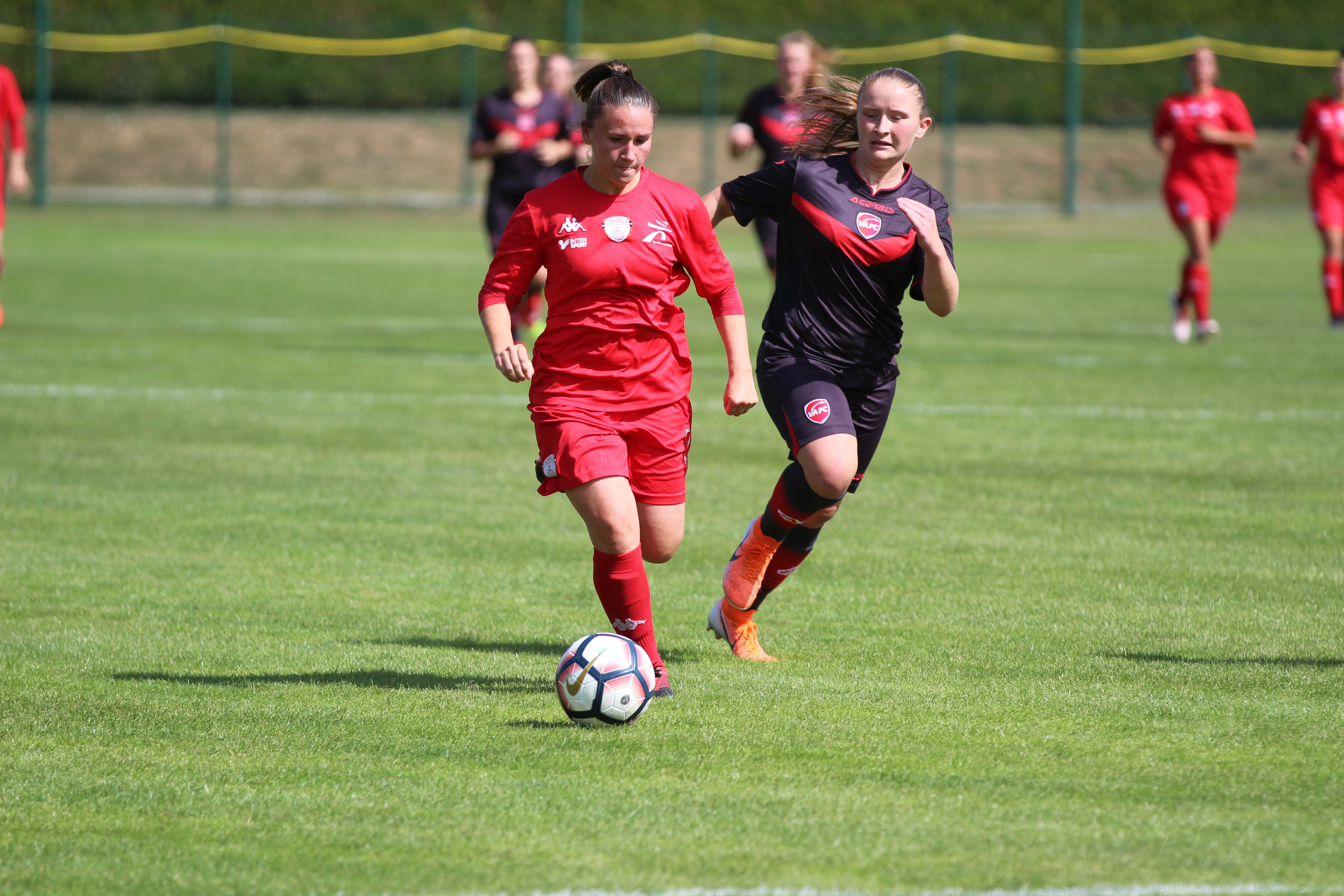 #Bilan Les filles battent le leader, la réserve aux commandes