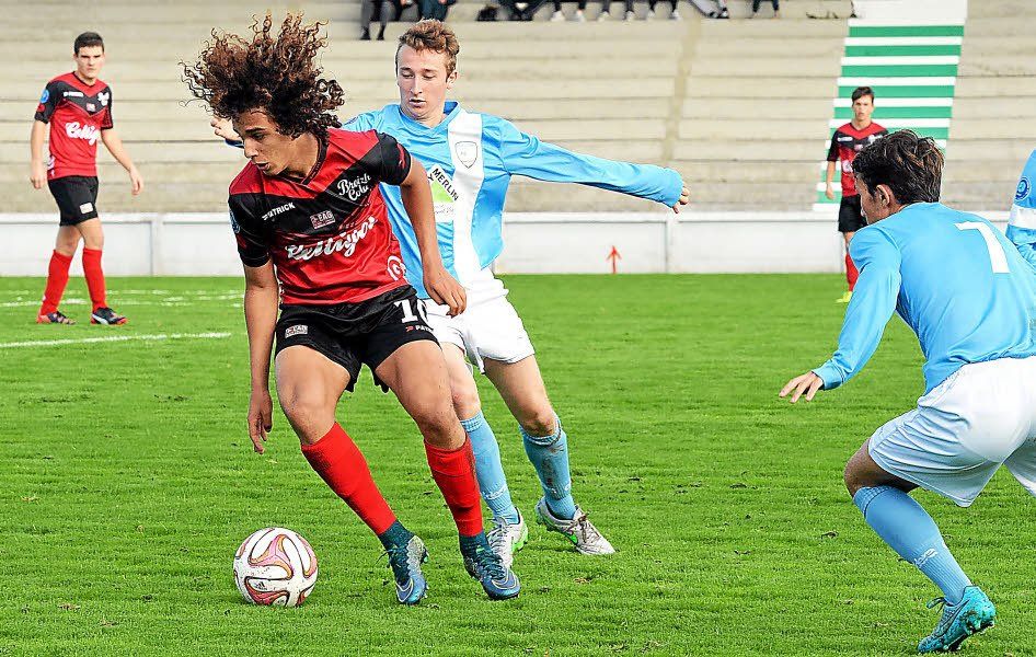 #Ex Première pour Boudjemaa, Mercier régale