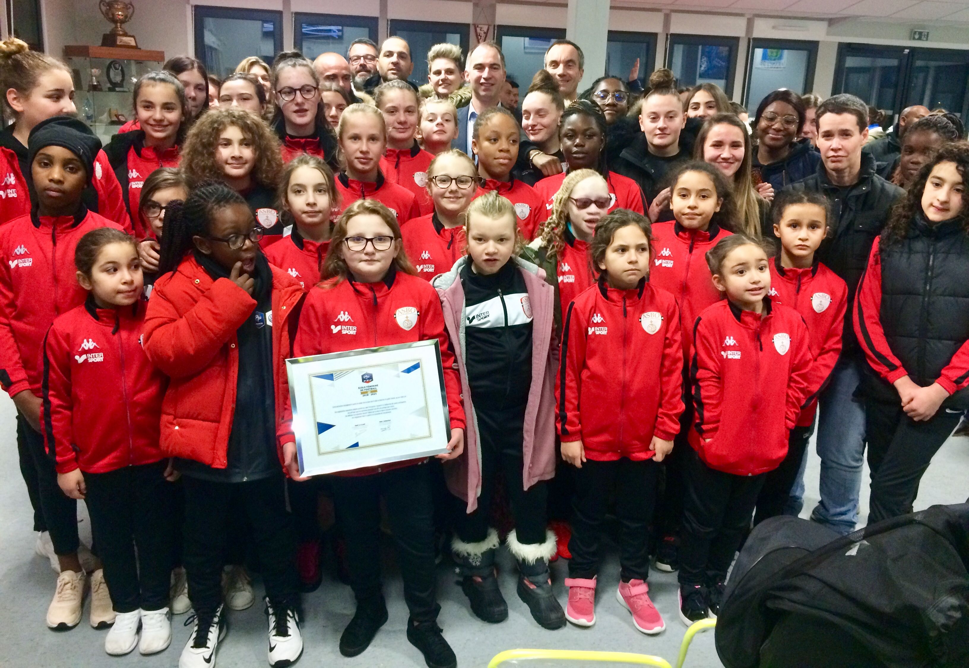 #FFF La plus belle des récompenses pour notre école féminine de football