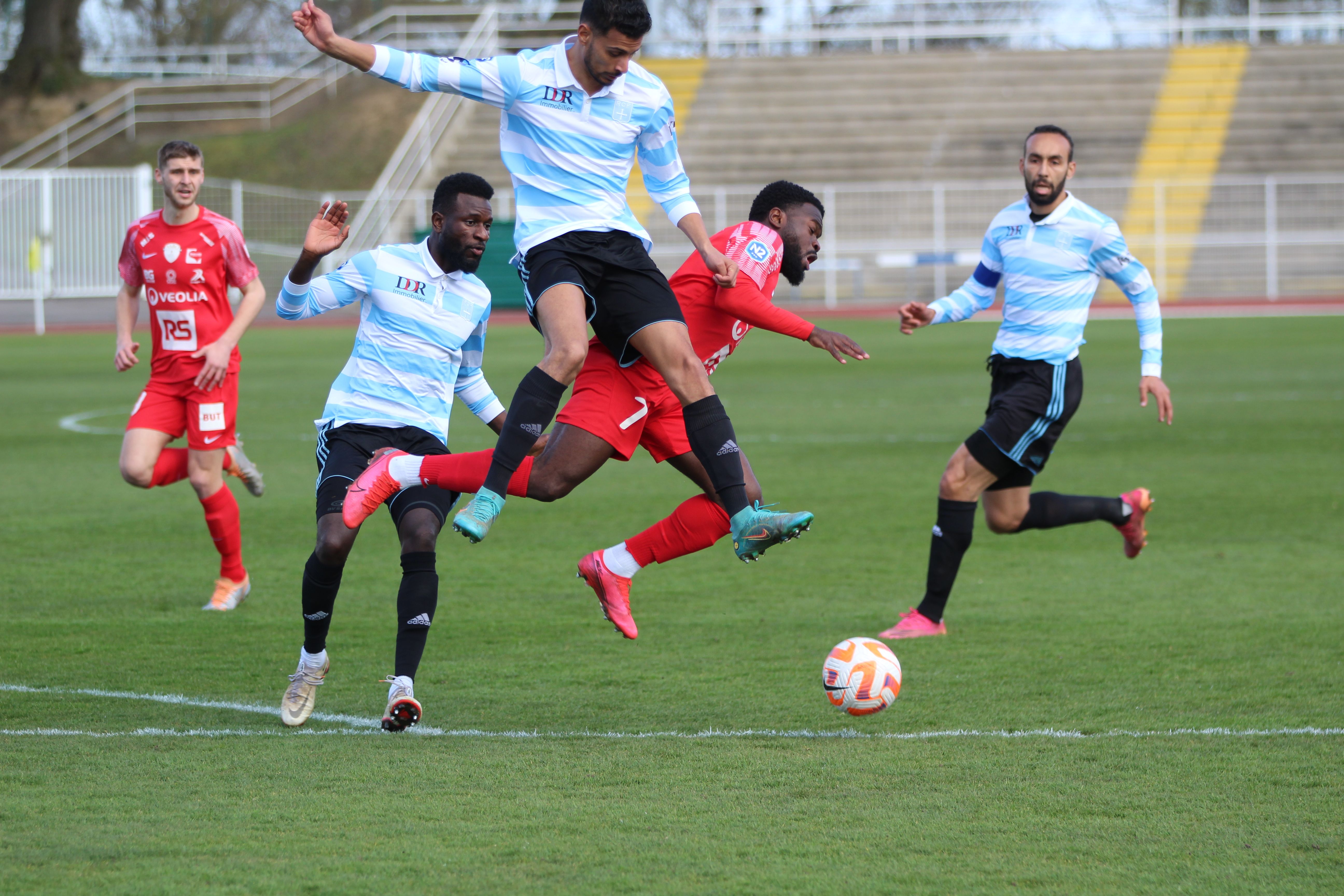 #N2 Le Racing trop fort pour Beauvais