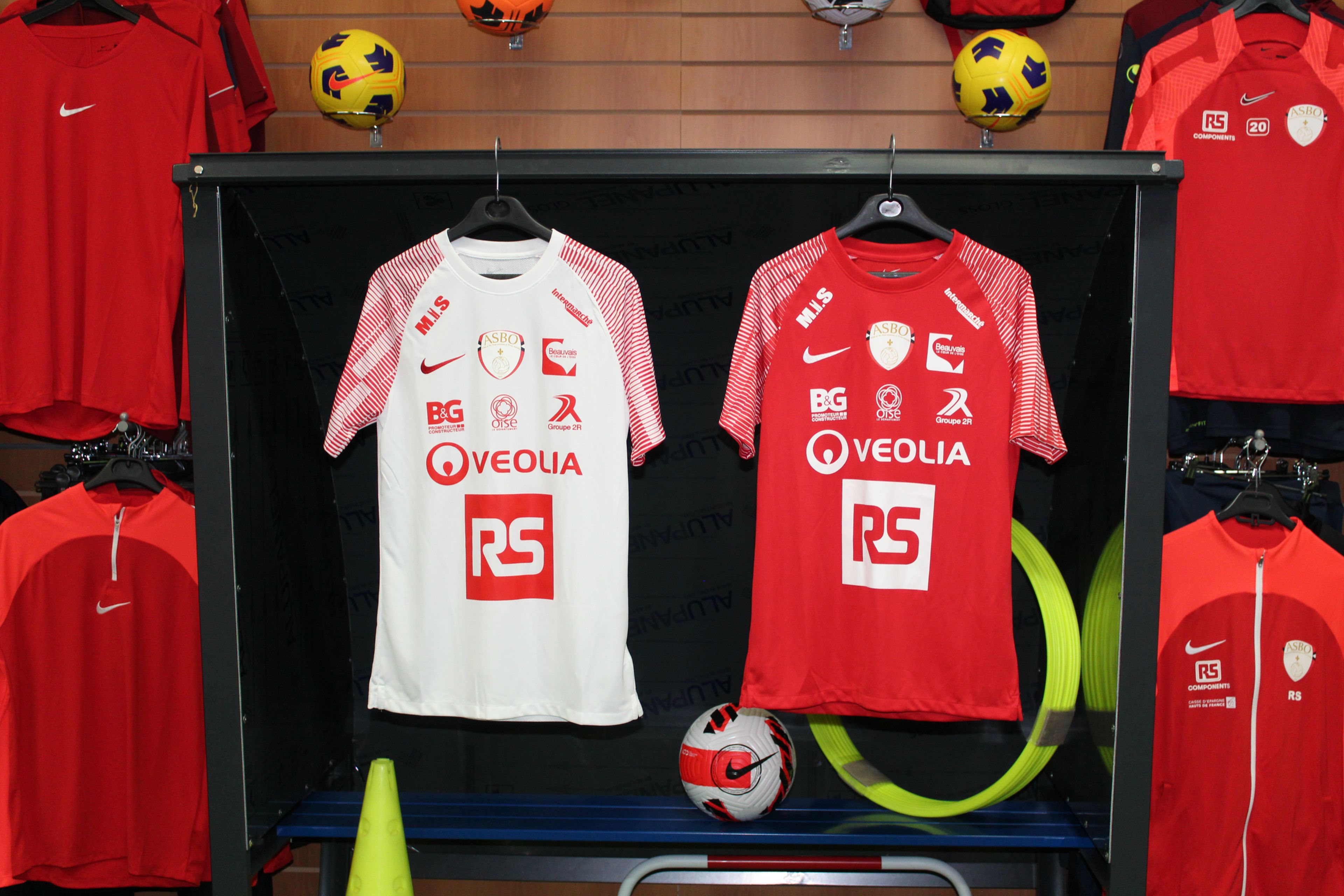 #N2 Les nouveaux maillots dévoilés, avec une grosse nouveauté