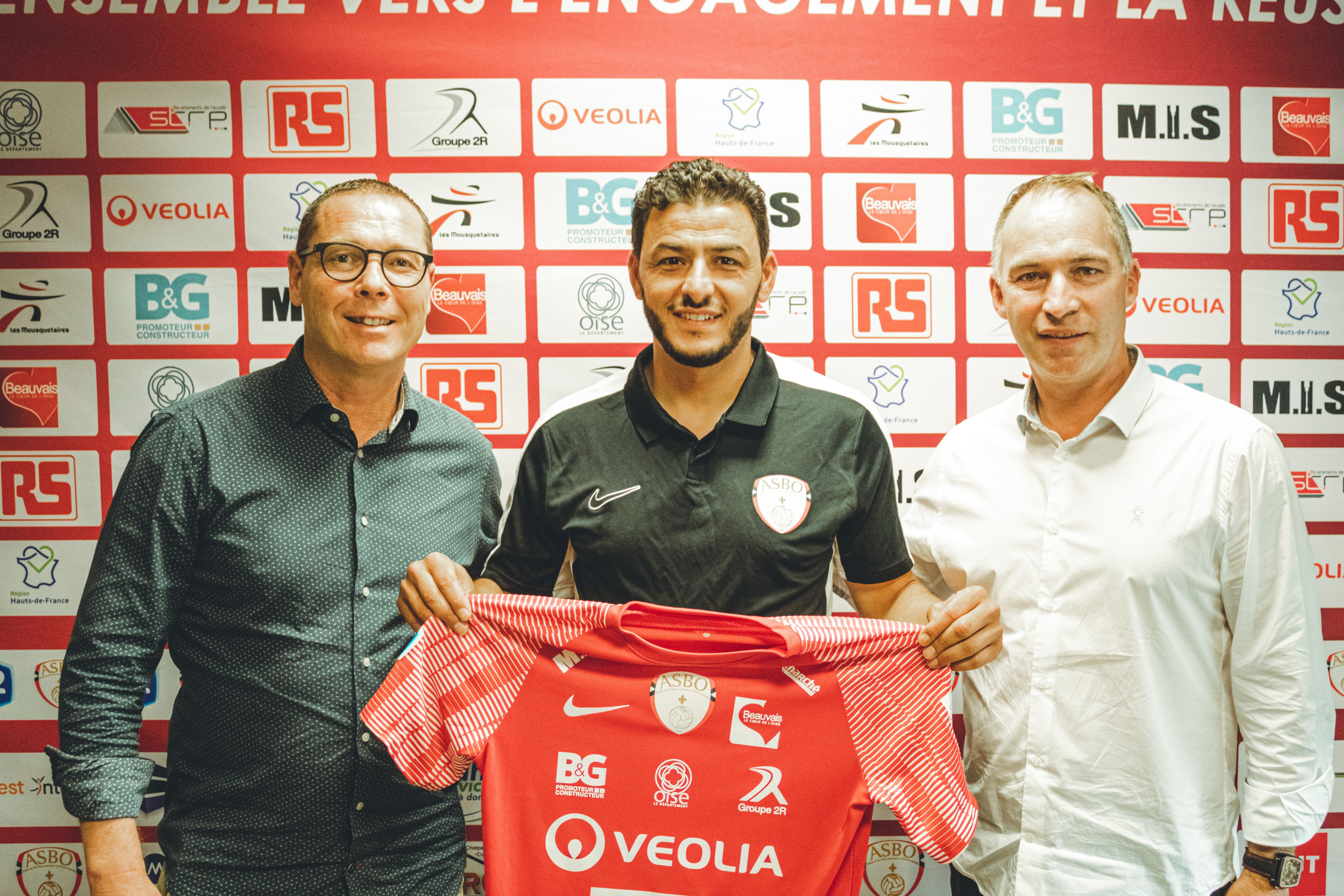 #R2 Un ex-pro aux commandes du groupe